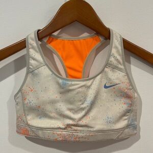 Nike Victory Compression Sports Bra nike spray paint logo workout yoga S